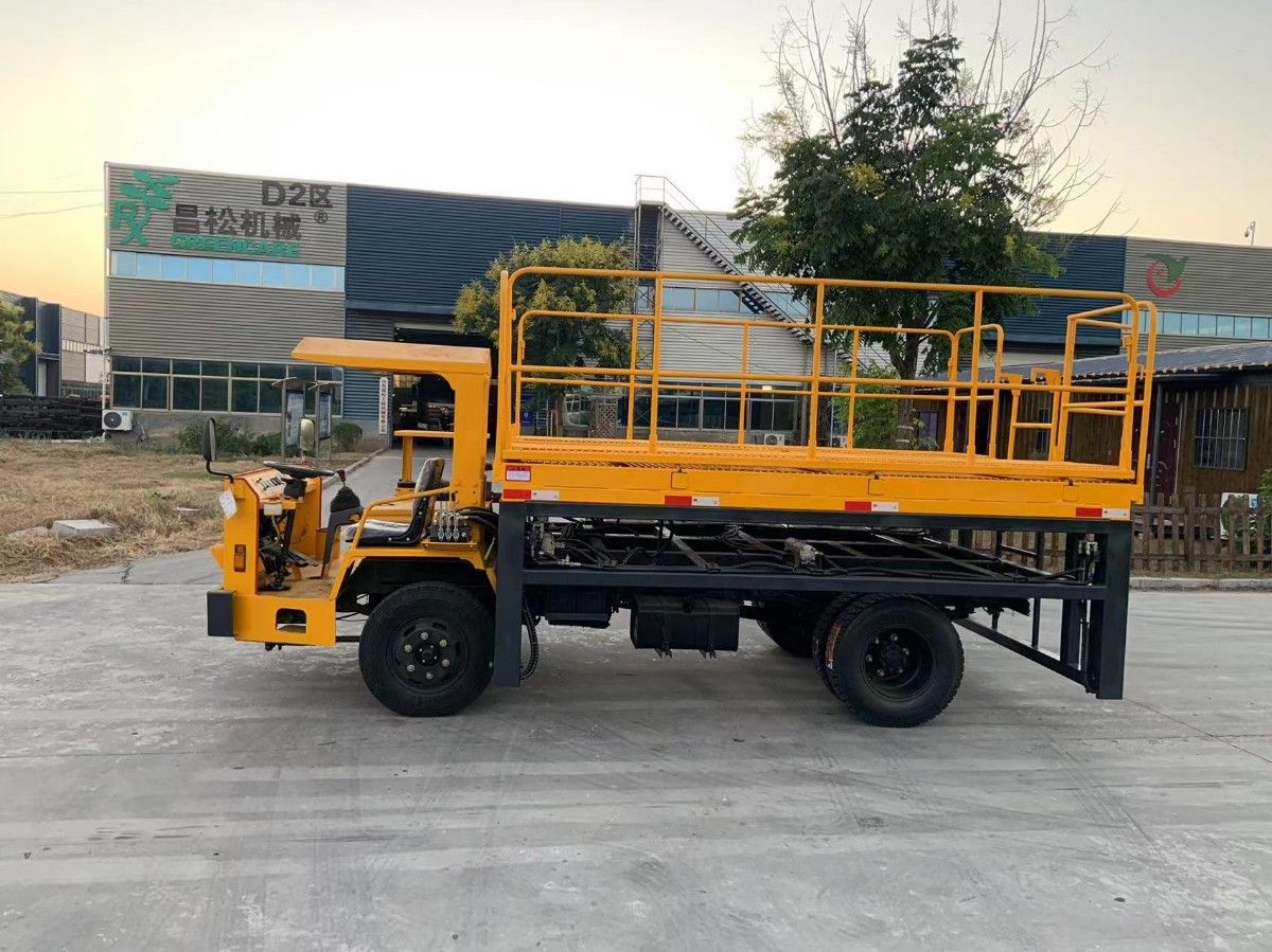 山東昌松井下升降平臺(tái)車(chē)下線